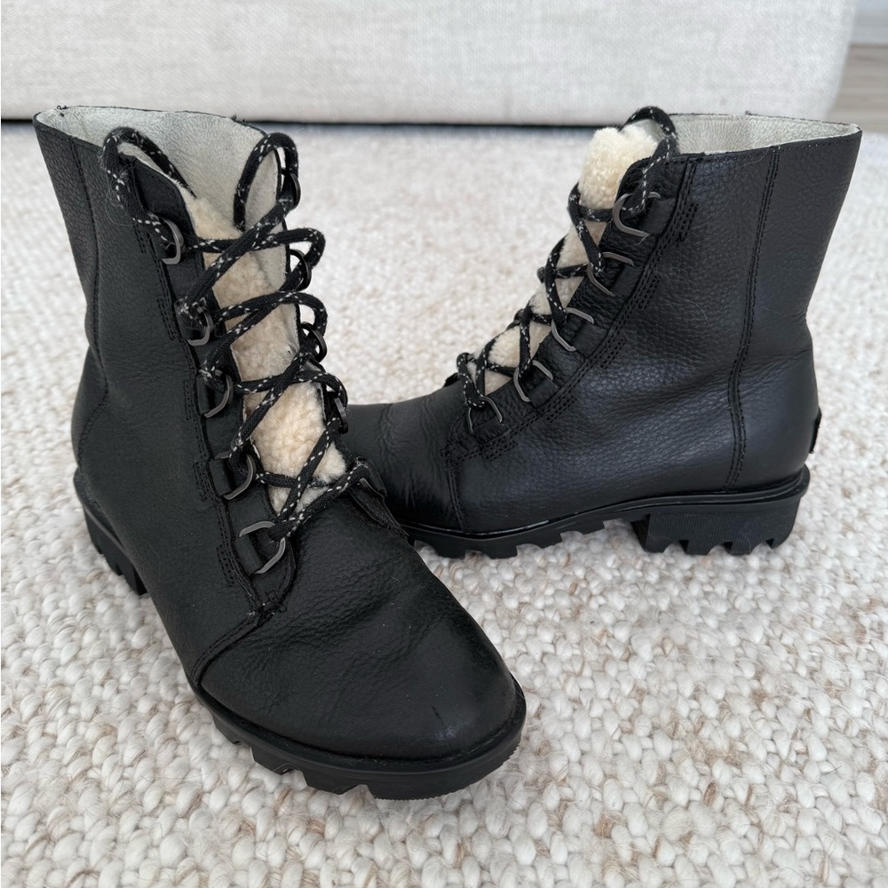 Sorel Lennox Leather Boot with Sherpa Size 9
